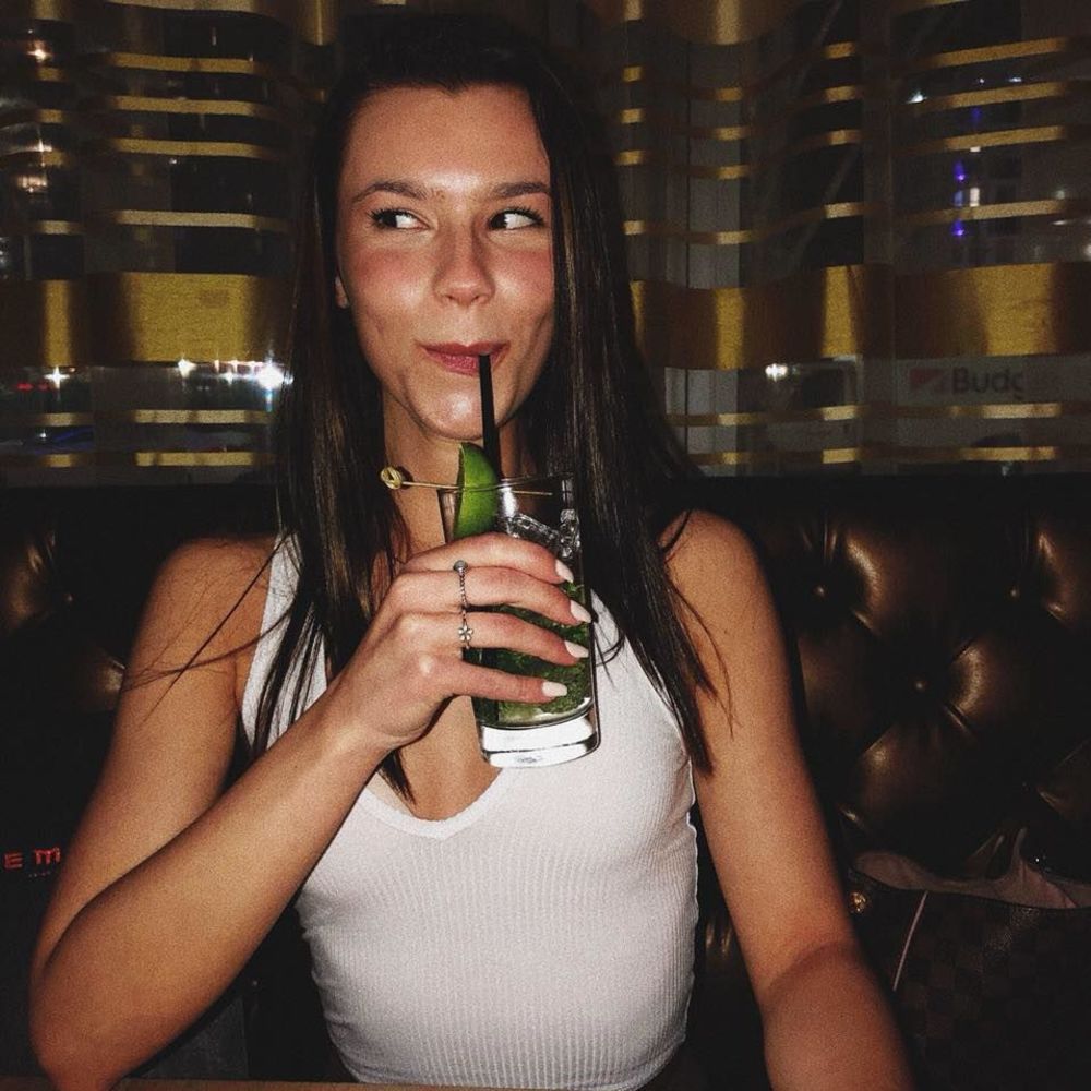 Meet your Posher, Mackenzie